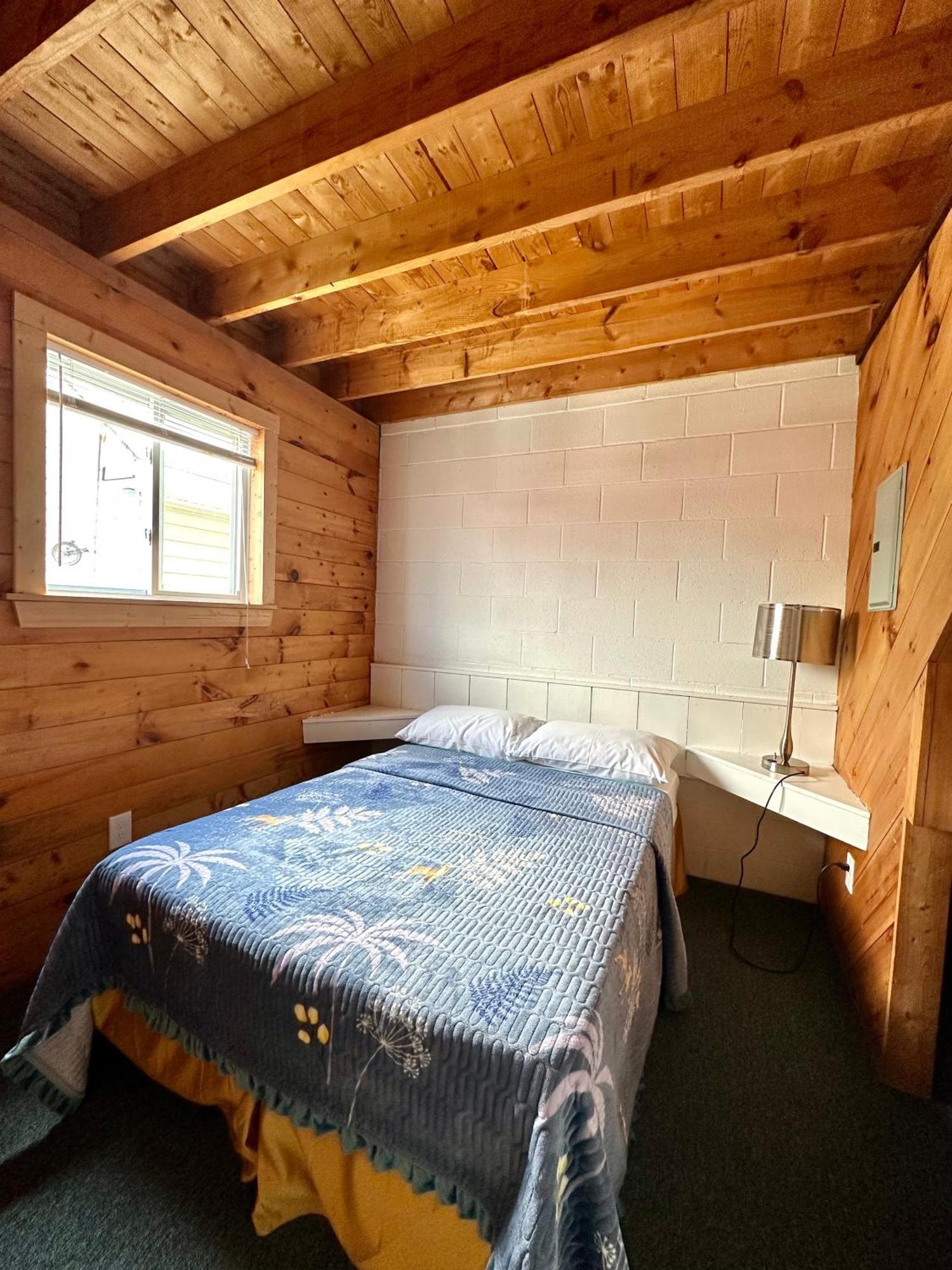 The Waterfront Motel Grand Barachois Exterior photo
