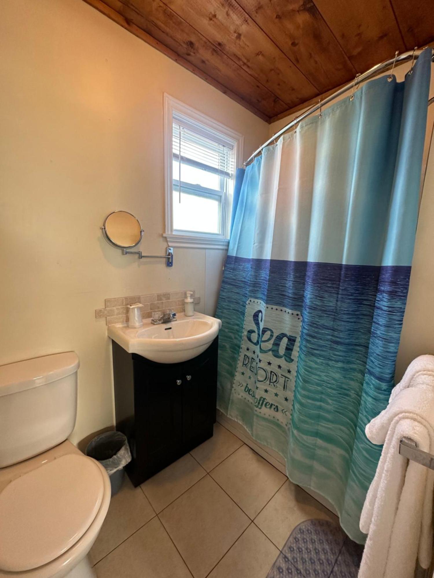 The Waterfront Motel Grand Barachois Exterior photo