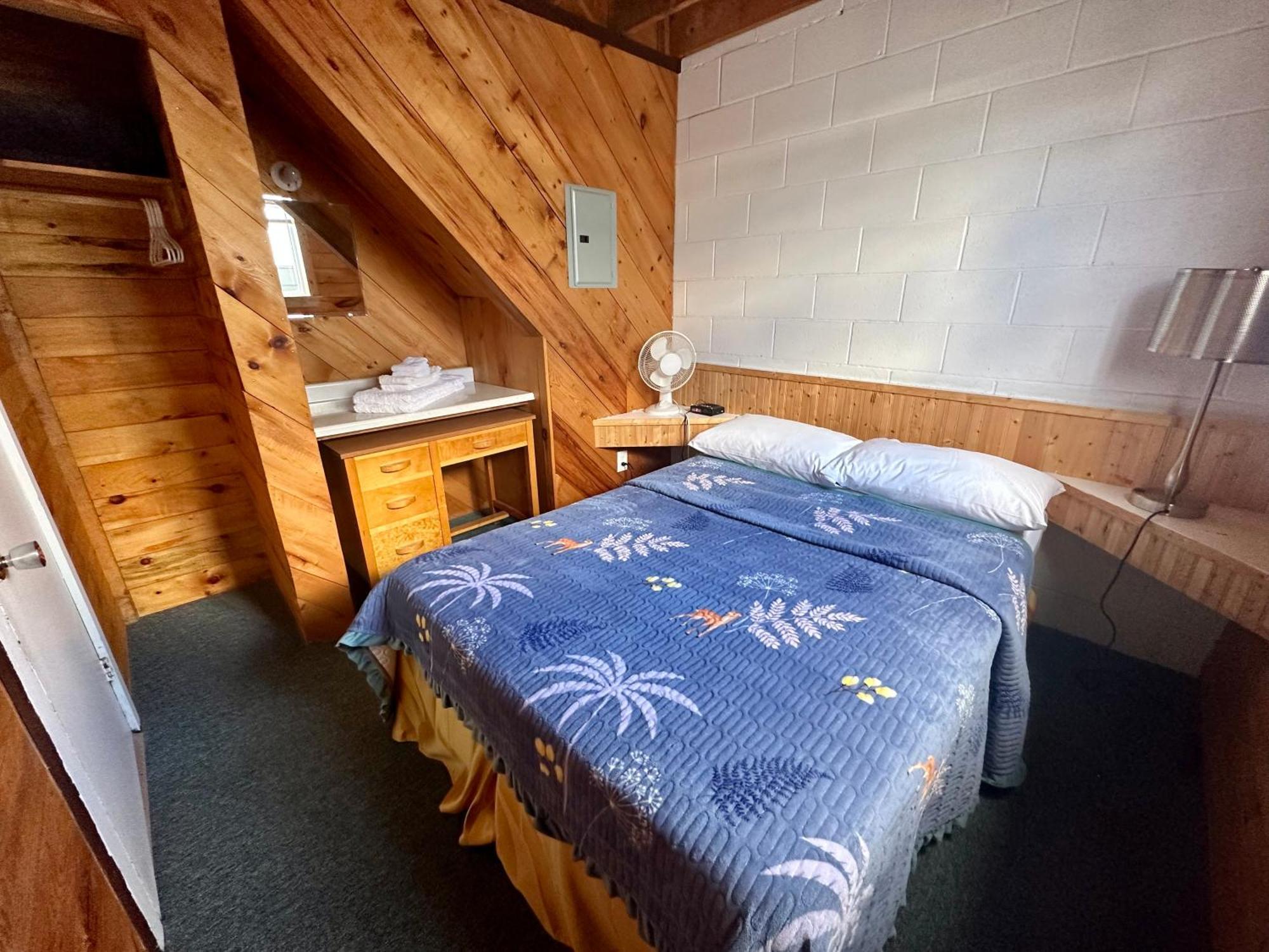 The Waterfront Motel Grand Barachois Exterior photo