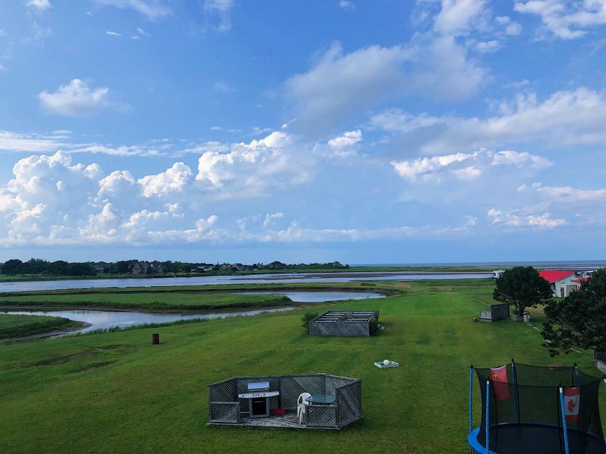 The Waterfront Motel Grand Barachois Exterior photo